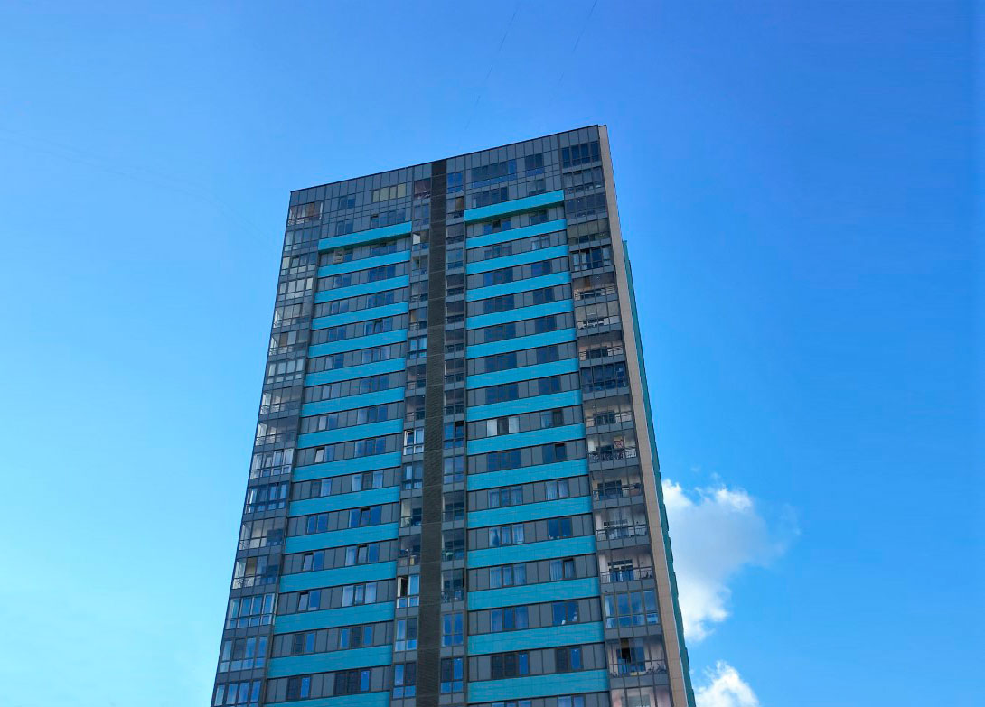 Замена холодного фасадного остекления в ЖК "Зодиак" на Сосновой аллее Замена холодного фасадного остекления в ЖК "Зодиак" на Сосновой аллее